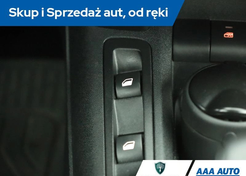 Peugeot 301 cena 23000 przebieg: 100209, rok produkcji 2014 z Czchów małe 137